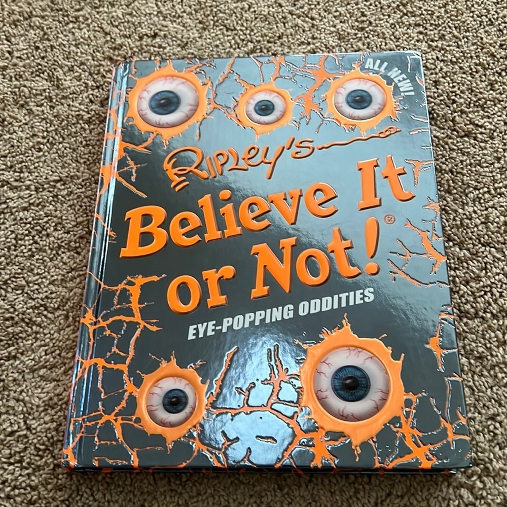 Ripleys Believe it or not eye popping oddities 2015 hard cover book.